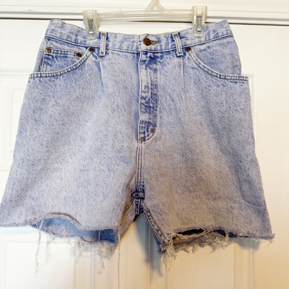 Vintage Lee cutoff jean high rise dad short.